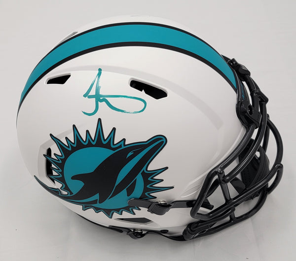 Shops TYREEK HILL AUTOGRAPHED SIGNED MIAMI DOLPHINS FLASH MINI HELMET AUTHENTICATION