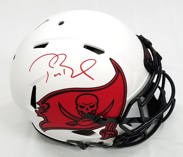 : Tom Brady Autographed Buccaneers Flat White Authentic