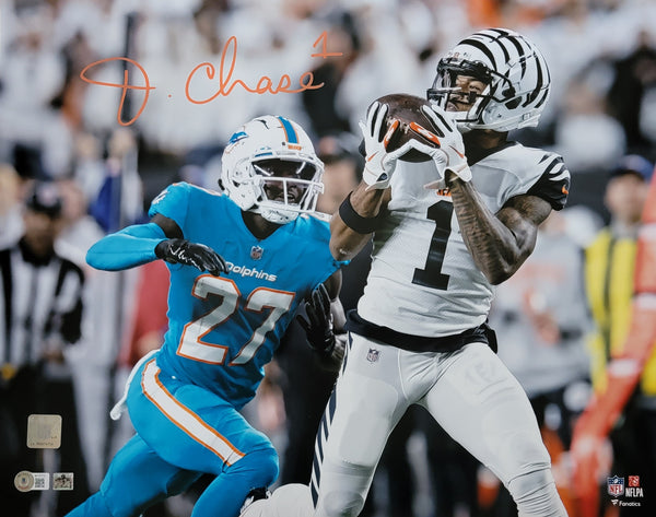 Ja'Marr Chase Autographed Cincinnati Bengals 8X10 Photo Beckett Witnes -  Famous Ink