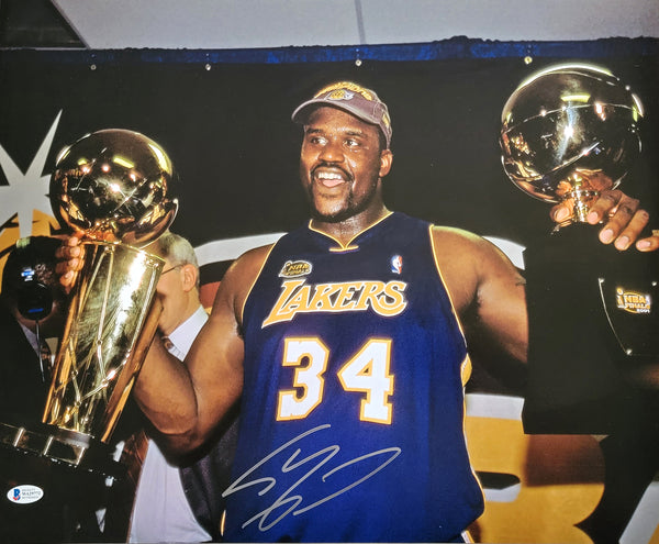 Shaquille O'Neal Autographed Los Angeles Lakers 16x20 Photo White