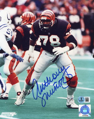 Anthony Munoz Autographed Cincinnati Bengals 8X10 Photo Beckett