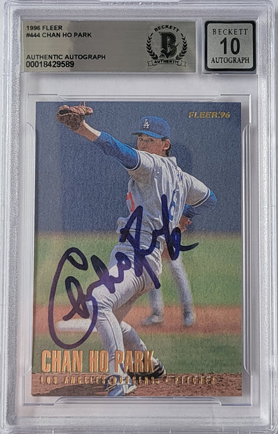 Chan Ho Park Autographed Los Angeles Dodgers 1996 Fleer #444 Card Beckett Graded AUTO 10