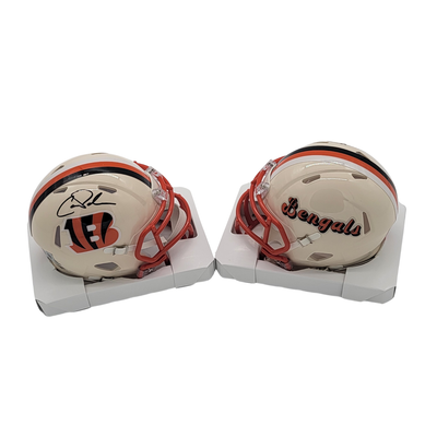 Carson Palmer Autographed Cincinnati Bengals Retro Mini Helmet Beckett Witnessed