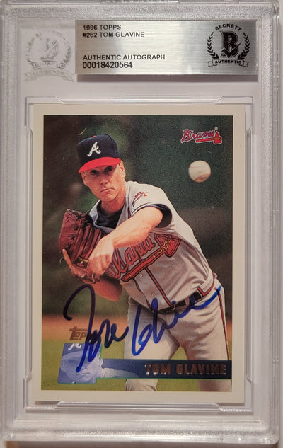 Tom Glavine Autographed Atlanta Braves 1996 Topps #262 Trading Card Beckett Authenticated