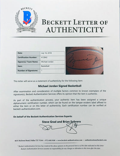 Michael Jordan Chicago Bulls Autographed Team Issused NBA Game Ball Beckett Letter of Authenticity