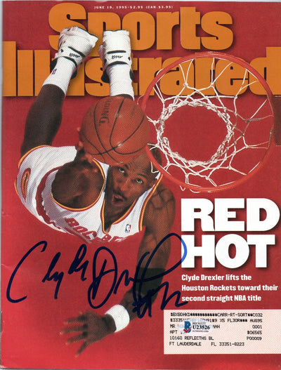 Clyde Drexler Autographed Houston Rockets Sports Illustrated 6/19/95 Beckett Authenticated