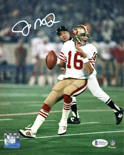 Joe Montana Autographed San Francisco 49ers 8x10 Photo Beckett Witnessed White Jersey